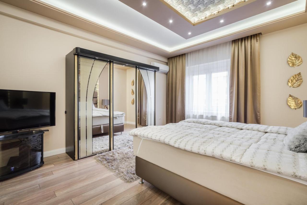 Bpr Ethereal Panoramic Suite With A/C & Balcony Budapeste Exterior foto